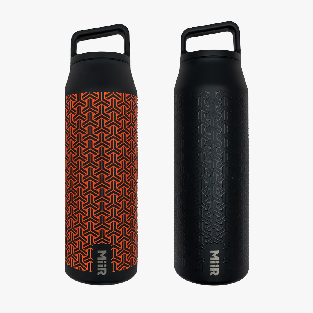 Essentials | 32oz Water Bottle
