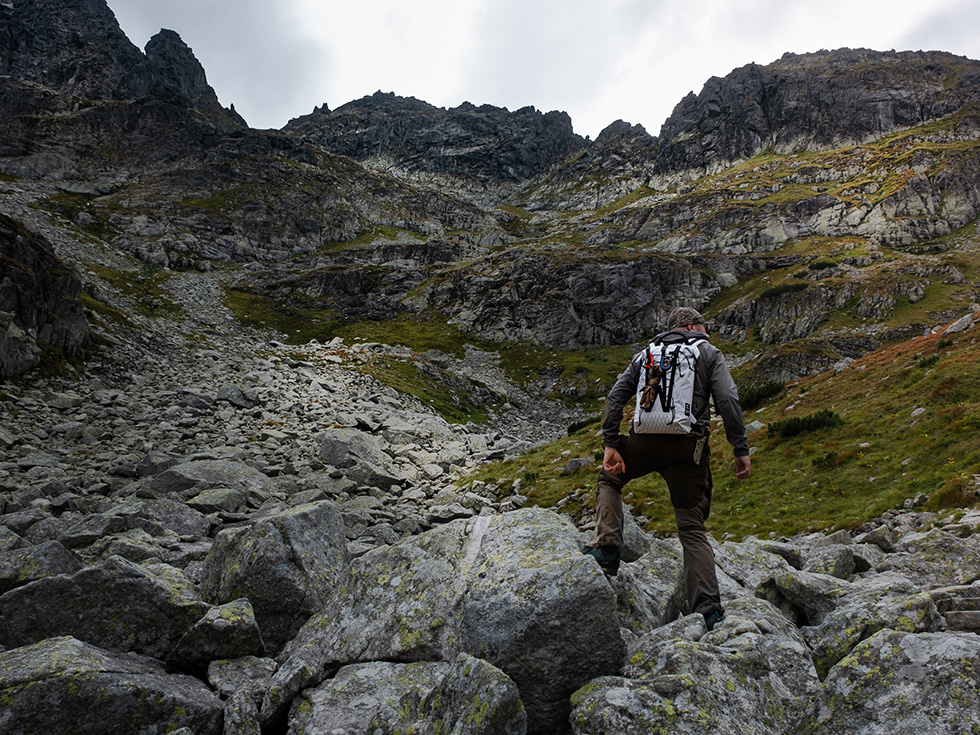 Mountaineering pack